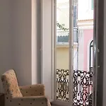 Fado Bed & Breakfast - Santos 3* Лиссабон
