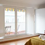 Fado Bed & Breakfast - Santos 3* Лиссабон