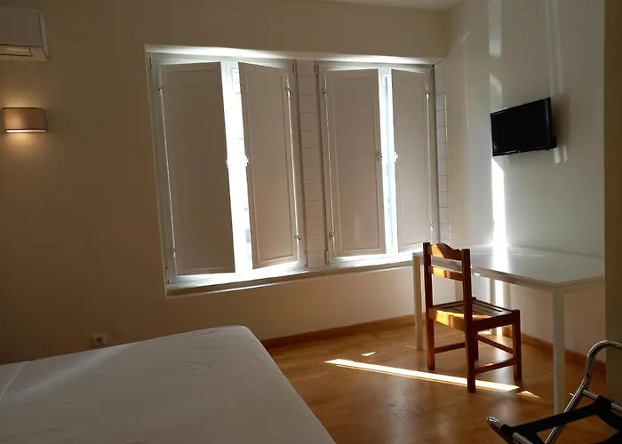 Fado - Santos Готель типу 