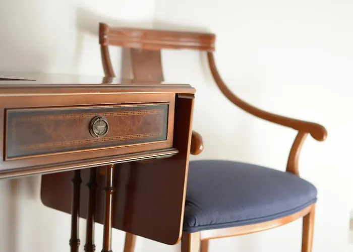 Fado - Santos 3* Лісабон