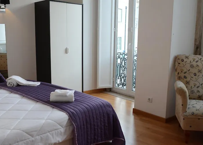 Fado Bed & Breakfast - Santos 3* Лиссабон